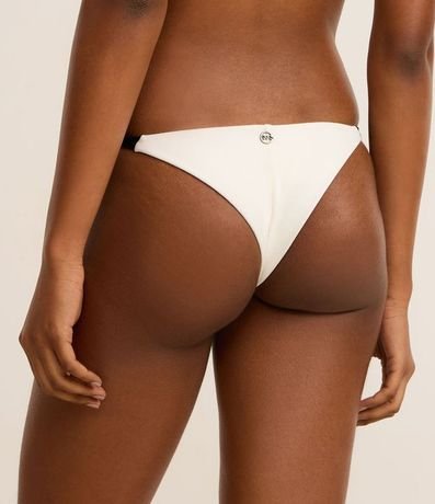 Bikini Bombacha Colaless Texturizada con Hilo Doble y Adornos Resinados 4