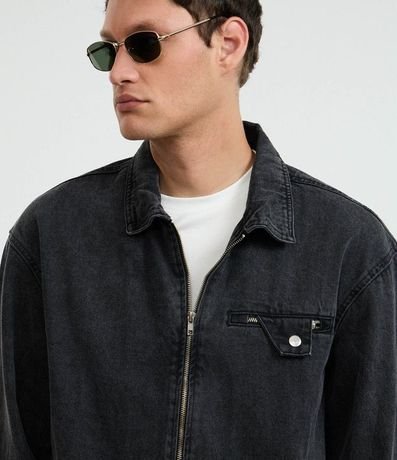 Campera Boxy en Jeans con Cuello Inglés y Bolsillo Diferenciado 4