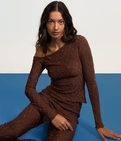 Blusa Texturizada con Bajo Asimétrica y Frufru 5