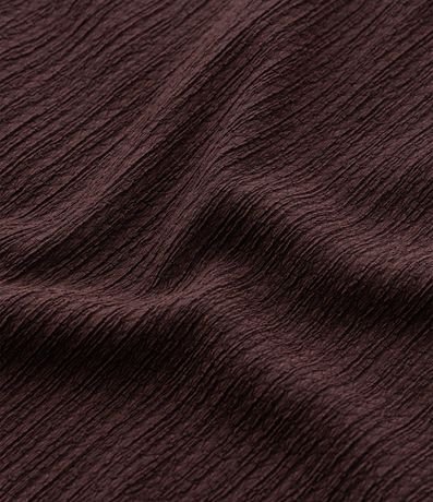 Pantalón Flare Texturizada en Anarruga Curve y Plus Size 7