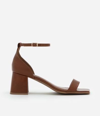 Sandalia Básica con Puntera Cuadrada y Salto Bloco