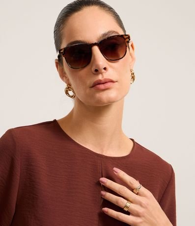 Blusa en Crepé con Cuello Redondo y Cutout 4