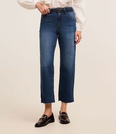 Pantalón Recto Cropped en Jeans con Terminación Deshilachada y Cinturón con Hebilla 3