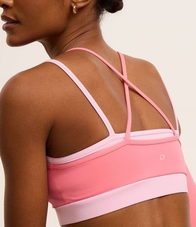 Top Deportivo en Microfibra con Superposición Bicolor 3