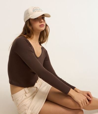Blusa en Rib con Encaje en el Escote y Manga larga