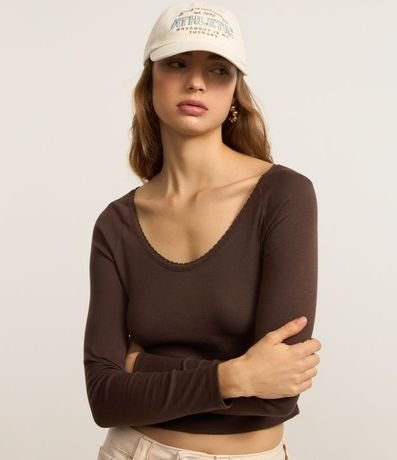 Blusa en Rib con Encaje en el Escote y Manga larga 2