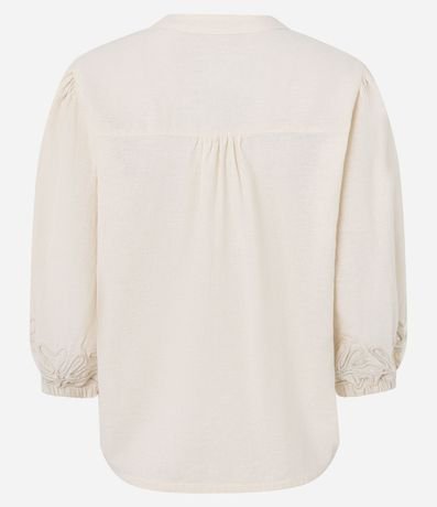 Blusa Bata en Cambraia con Bordado y Elástico en el Puño 6