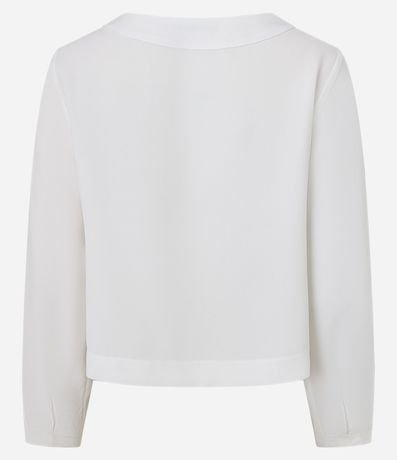 Blusa en Crepé con Cuello V y Pliegue en el Puño 6