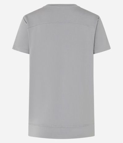 Remera Deportiva en Microfibra Agujerada con Bajo Mullet 5