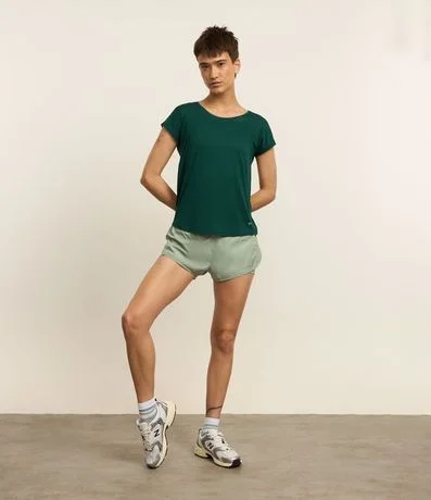 Remera en Microfibra con Escote Redondo 2