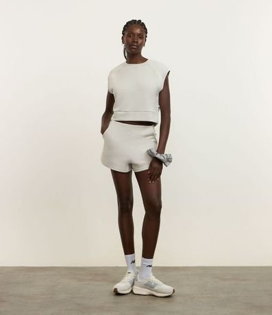 Bermuda Deportiva en Microfibra Acanalada 3