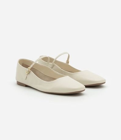 Zapatilla de Cuero con Puntera Cuadrada y Detalle en Hebilla 2