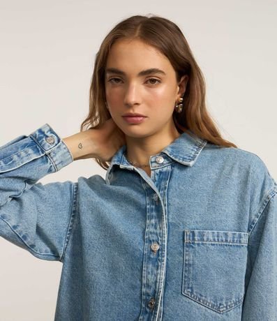 Camisa Oversized en Jeans con Bolsillo y Sisa Deslocada 2