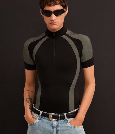 Remera Muscle Seamless con Estampa Abstracta y Cuello con Cremallera 6