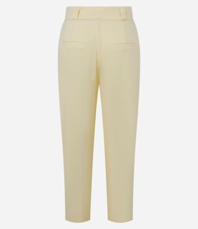 Pantalón Carrot en Viscolino con Solapa y Pliegues 7