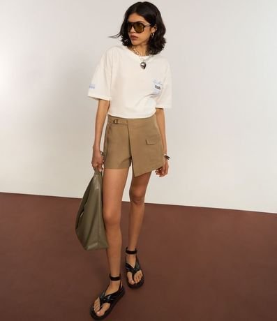 Bermuda en Sastrería con Hebilla y Bolsillo Delantero 7