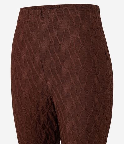 Pantalón Flare Texturizado con Bajo Ondulado 8