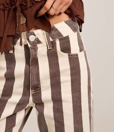 Pantalón Recto Cropped en Sarga Rayada 4