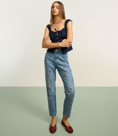 Pantalón Mom Jeans con Bordados de Frutillas 5