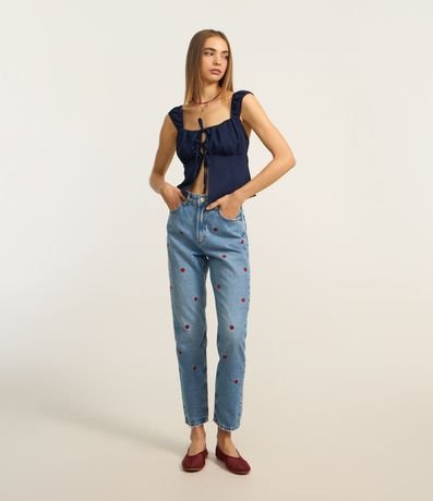 Pantalón Mom Jeans con Bordados de Frutillas 1