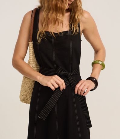 Vestido Evasê Largo en Orly con Costura Aparente 4