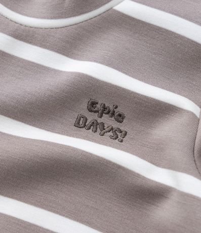 Buzo Infantil con Estampa de Rayas Hilo Teñido y Bordado - Talle 1 a 6 años 5