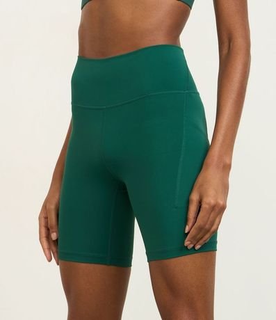 Bermuda en Microfibra con Bolsillo Funcional 2