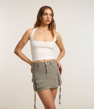 Pollera Mini en Sarga con Bolsillos Cargo y Canalé 4