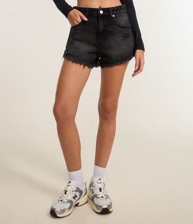 Short Slim en Jeans con Desgastados y Terminación Deshilachada 3