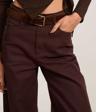 Pantalón Wide Leg en Sarga con Pespontos Contrastantes 4