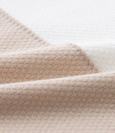 Remera Texturizada Infantil con Blocos de Cores y Bordado - Talle 1 a 6 años 3