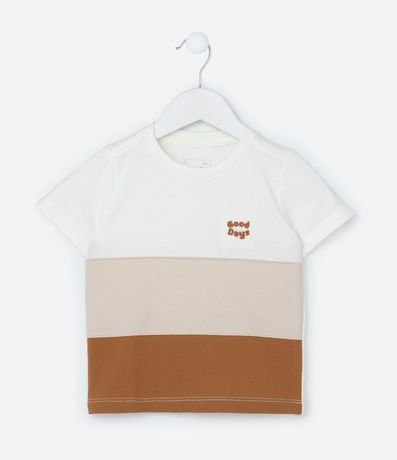 Remera Texturizada Infantil con Blocos de Cores y Bordado - Talle 1 a 6 años