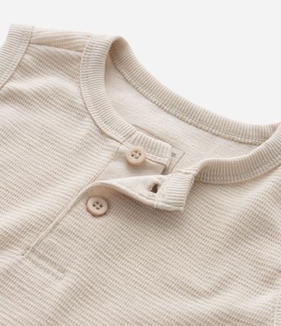 Musculosa Infantil Texturizada con Botones en el Cuello - Talle 1 a 6 años 4