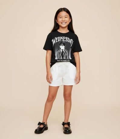 Remera Infantil con Estampa Wednesday y Lettering en Foil - Talle 5 a 14 años