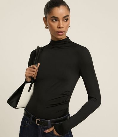 Blusa con Cuello Alto y Fruncidos Delanteros