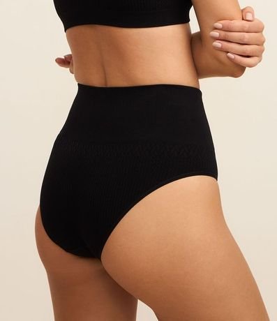 Bombacha Alta en Microfibra con Textura y Sin Costura 4