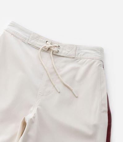 Bermuda Infantil en Poliamida con Raya Lateral - Talle 5 a 14 años 4