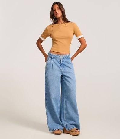 Blusa en Rib con Botones y Detalle en las Mangas 2