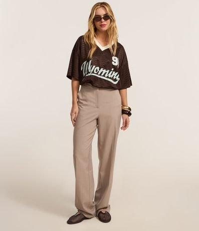 Remera Oversized Sportcore con Lettering Wyoming 2