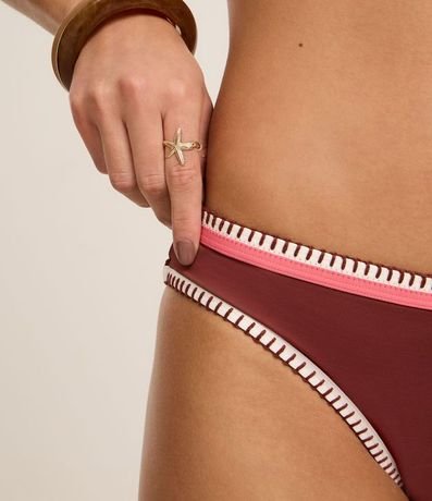 Bikini Bombacha Básica en Microfibra con Viés y Pespontos Contrastantes 3