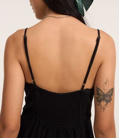 Vestido Texturizado con Detalles en Encaje 4