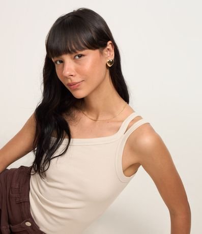 Blusa en Rib con Un Hombro Único y Asa Doble 4