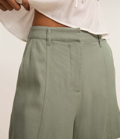 Short Corto Alfaiatado en Viscosa Twill 4