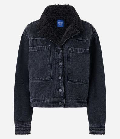 Campera Jeans con Cuello en Sherpa y Bolsillos Delanteros