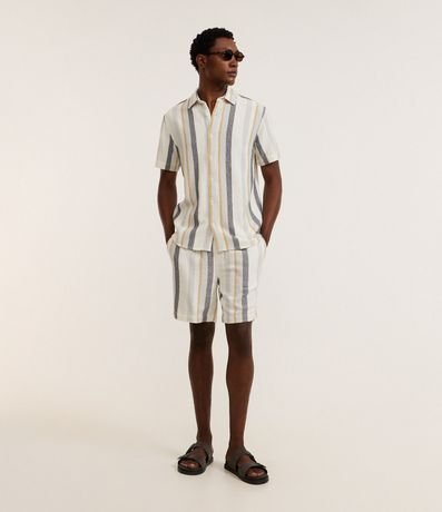 Bermuda Comfort en Jacquard con Estampa de Rayas Texturizada