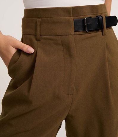 Short Recto Sastre con Cintura Alta y Medio Cinturón Delantero 4