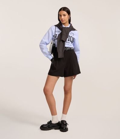 Short Recto Sastre con Cintura Alta y Medio Cinturón Delantero