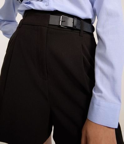 Short Recto Sastre con Cintura Alta y Medio Cinturón Delantero 4