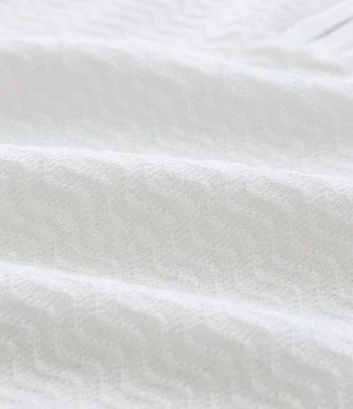 Polo Slim en Viscosa Texturizada con Cremallera 11