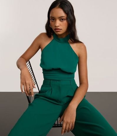 Blusa Cropped en Crepé con Escote Halter 4